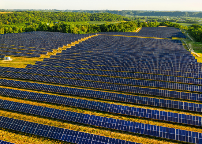 El boom renovable choca con el muro invisible: España tiene más energía verde que nunca pero el sistema no la aguanta